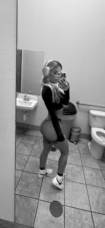 2048 ☠︎︎ La chica de la que ☠te advirtieron tus amigos ︎︎ ... Cum descubre por qué 😈